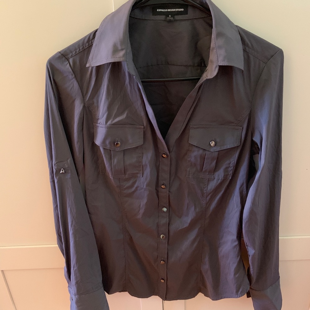 Women’s Express Design Studio Buttonup shirt
